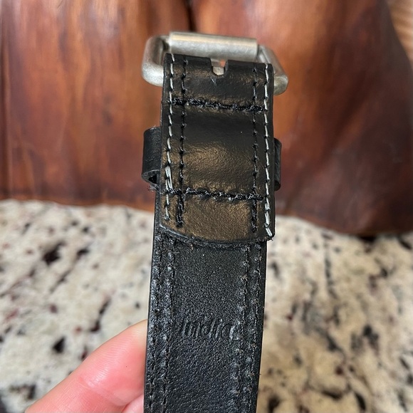 Timberland Leather Belt with Silver Buckle - Picture 4 of 7